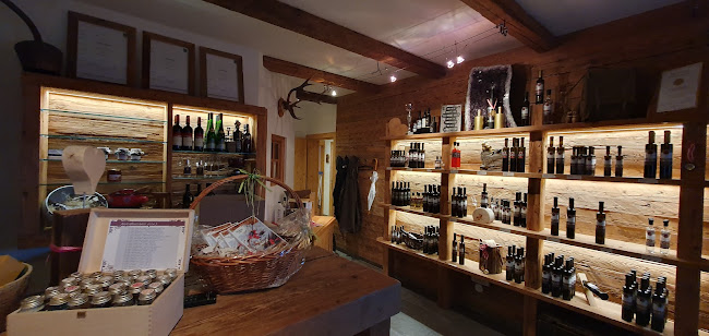 Opinii despre Stockis Mountaindestillerie & Living în Leogang - Gastronomie und Hotellerie