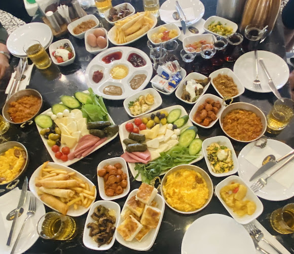 Diyar Restaurant-Cafe-Etli Ekmek - Gastronomie und Hotellerie