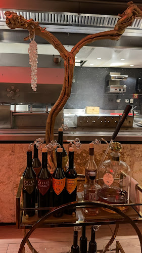 Opinii despre Woodfire Steak & More în Innsbruck - Gastronomie und Hotellerie