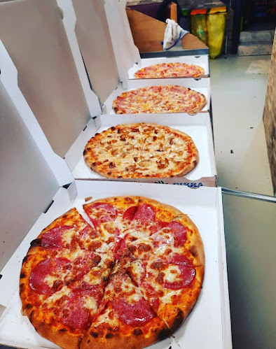 Opinii despre Bella Rossa - Restaurant în Ried im Innkreis - Gastronomie und Hotellerie