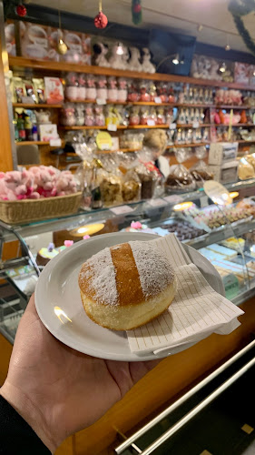 Comentarii opinii despre Groissböck Zentrale