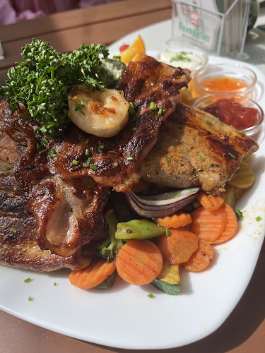 Comentarii opinii despre Gasthaus zur 1000jährigen Linde