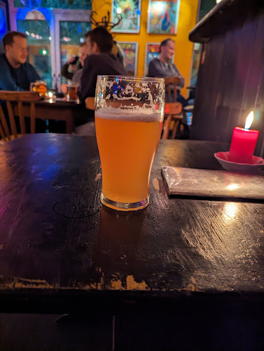 Comentarii opinii despre Jetzt Bar+Entertainment