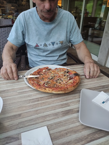 Bäckerei - Café - Konditorei - Pizzeria - Holzer - Gatschach