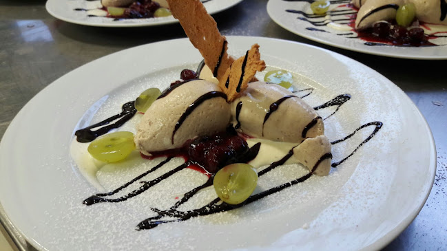 Opinii despre flokal în Wien - Gastronomie und Hotellerie