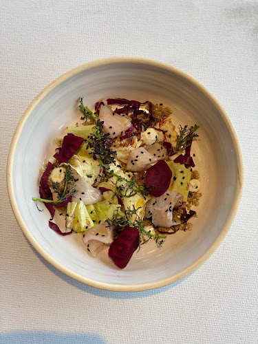 Comentarii opinii despre Lounge 81