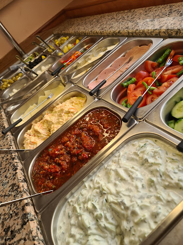 Burak Saklıbahçe - Gastronomie und Hotellerie