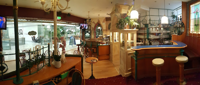 Stefi's Cafe - Gastronomie und Hotellerie