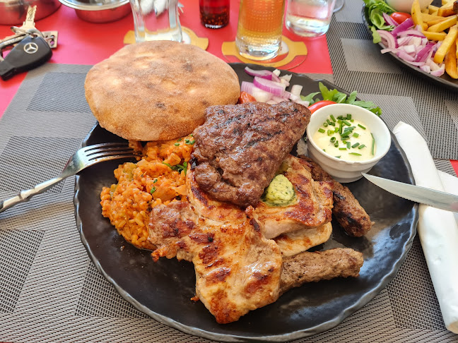 Opinii despre Pizzeria&Grill Famiglia în Klagenfurt am Wörthersee - Gastronomie und Hotellerie