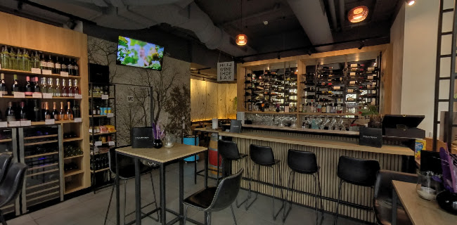 Leo HILLINGER Wineshop & Bar Salzburg - Gastronomie und Hotellerie