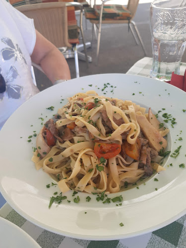 Opinii despre Osteria Pizzeria Vino e Altro im Kulturcafé în St. Andrä-Wördern - Gastronomie und Hotellerie