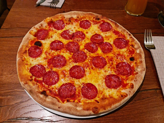 Opinii despre Ristorante RIVA în Linz - Gastronomie und Hotellerie