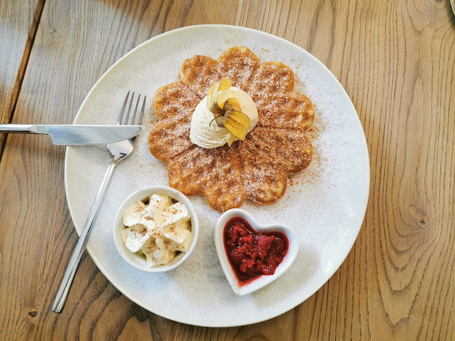 Mille Fleurs Café & More - Gastronomie und Hotellerie