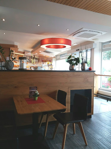 Opinii despre Bäckerei-Konditorei-Cafe Alber în Sulzberg - Gastronomie und Hotellerie