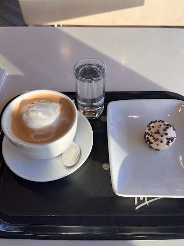 McDonald's SCS Parkplatz-Westring - Gastronomie und Hotellerie