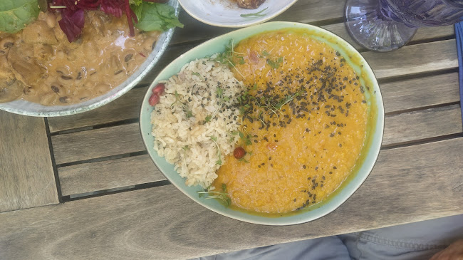 Opinii despre Secret Garden Café Restaurant în Wien - Gastronomie und Hotellerie