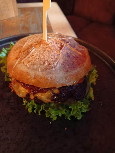 Burger Bar Kenn i di - Gastronomie und Hotellerie