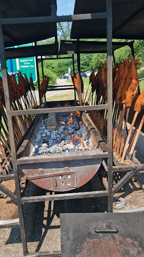 Opinii despre Steckerlfisch Fam. Graf Emmersdorf în Emmersdorf an der Donau - Gastronomie und Hotellerie