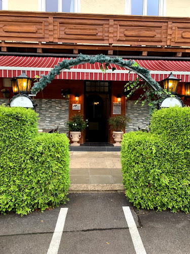 Papa Roy Pizzeria Restaurant Café