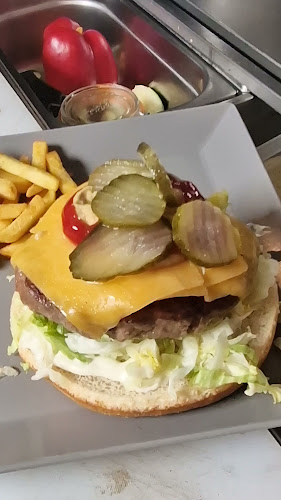 Restaurant Pizzaria La Sena - Gastronomie und Hotellerie