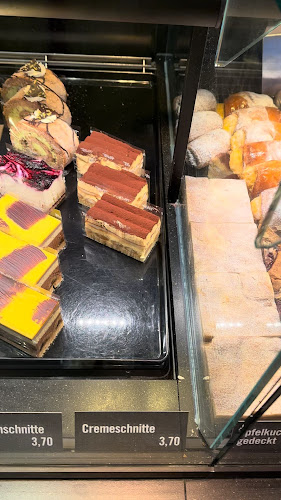 Opinii despre Der Bäcker Ruetz în Hall in Tirol - Gastronomie und Hotellerie