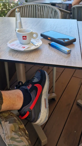 Comentarii opinii despre Türkis Restaurant Donau Zentrum