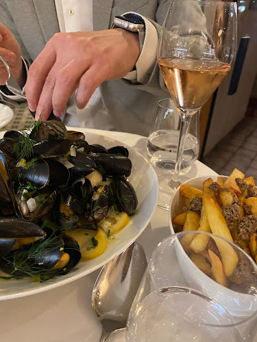 Petrus Café Brasserie - Gastronomie und Hotellerie