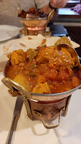 Taj Mahal Singh OG - Indisches Restaurant - Gastronomie und Hotellerie