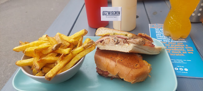 Comentarii opinii despre Dazwischen