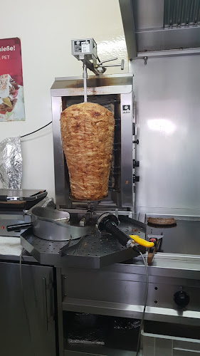 Opinii despre Imbiss Gostivar în Leonding - Gastronomie und Hotellerie