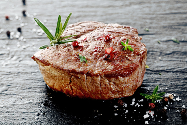 Opinii despre Asado's Steakhouse, Bar & Lounge în Kirchberg in Tirol - Gastronomie und Hotellerie