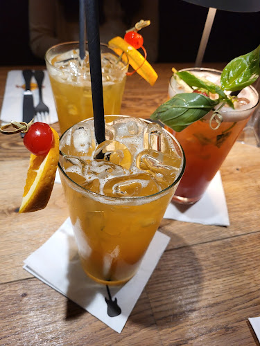 Comentarii opinii despre Hard Rock Cafe