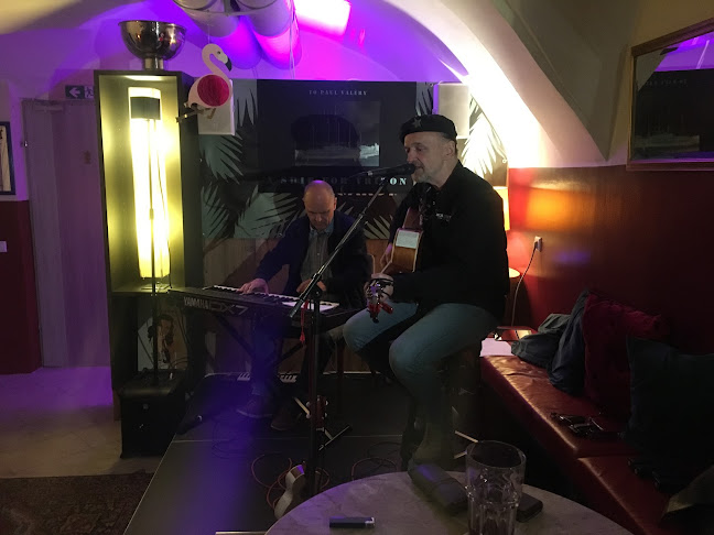 Flamingo Bar - Gastronomie und Hotellerie