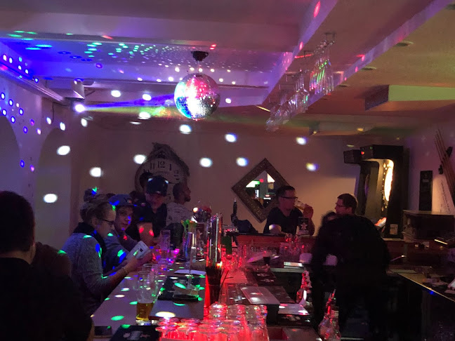 WOLF BILLIARD BAR - Gastronomie und Hotellerie