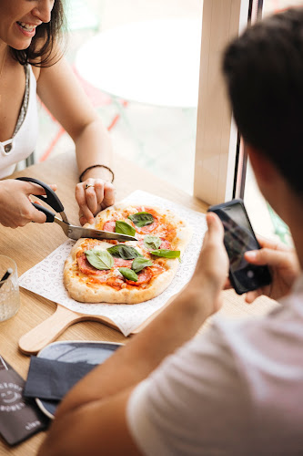 Designer-Outlet-Straße 1, 7111 Parndorf