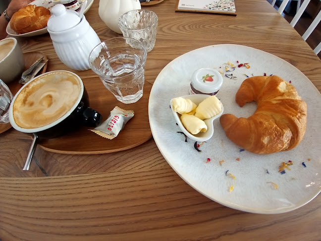 Mille Fleurs Café & More - Aspang Markt