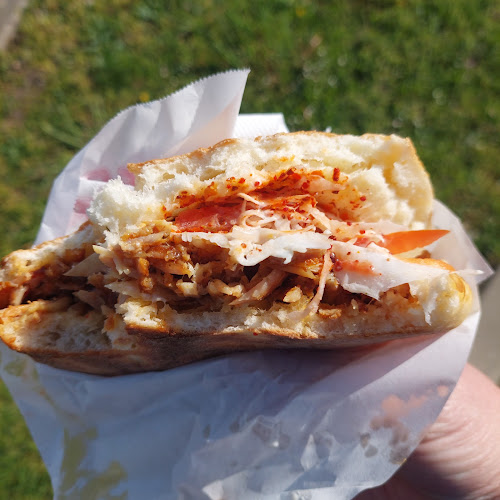 Comentarii opinii despre ÖTZI KEBAP IMBISS VÖSENDORF