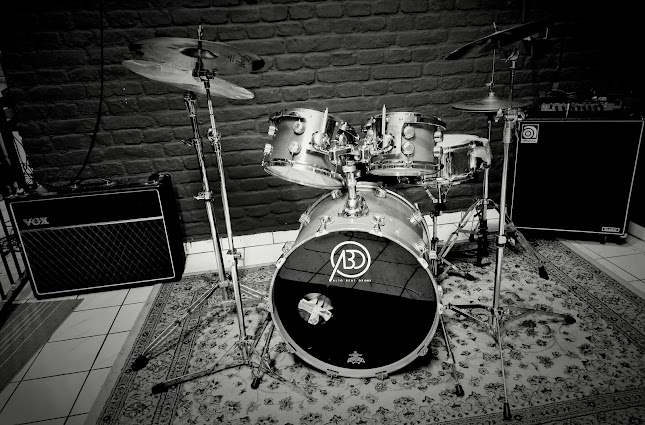 Comentarii opinii despre Club Cafe Quattro