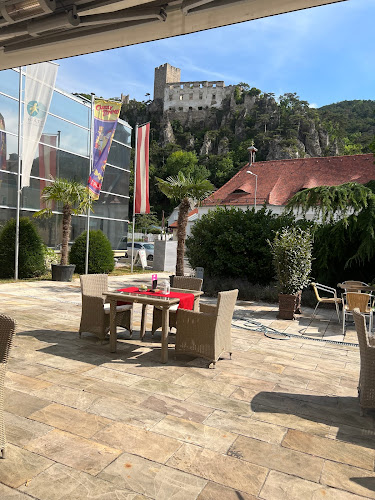 Carl's Bistro & Café - Gastronomie und Hotellerie