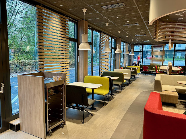 Opinii despre McDonald's Linz în Linz - Gastronomie und Hotellerie