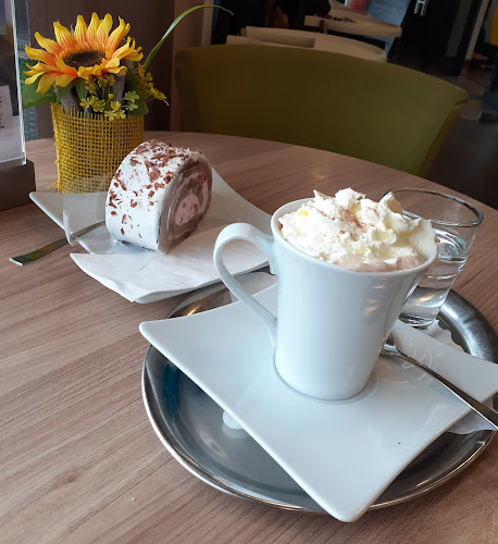 Bäckerei, Café, Konditorei Rößlhuber - Gastronomie und Hotellerie
