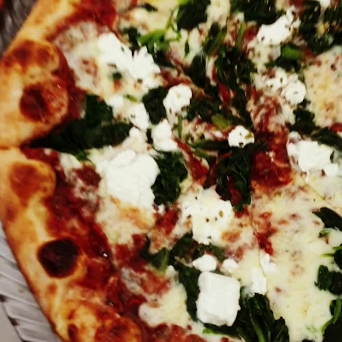 Pizzaria Brra - Gastronomie und Hotellerie