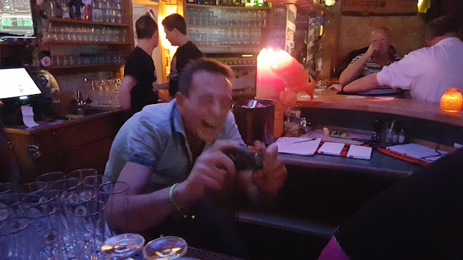 Comentarii opinii despre George Pub