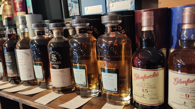 Vinothek St. Stephan / KVMG Weinhandel GmbH