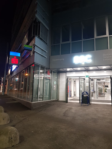 Haupt Eingang beim Sparkasse Bank, Liebenauer Hauptstraße 2/6, 8041 Graz