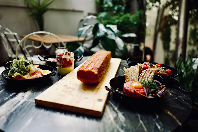 THELL | Restaurant & Bar