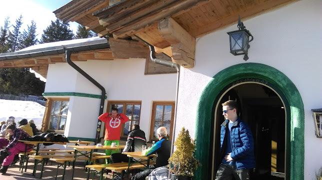 Opinii despre Hahnenkam Rennen Bar And Self Service în Kitzbühel - Gastronomie und Hotellerie