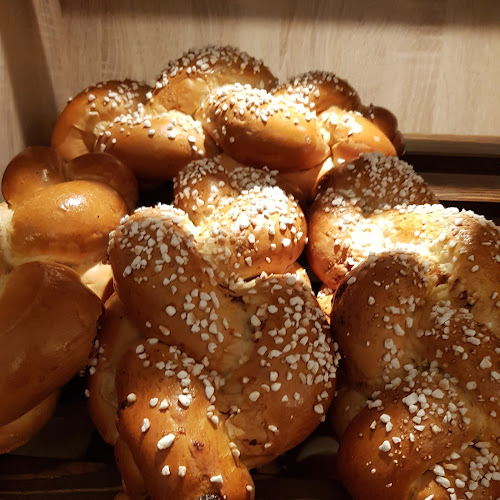 Opinii despre Mein Gebäck Leyla Yilmaz - Burgenlandstraße în Hainburg an der Donau - Gastronomie und Hotellerie