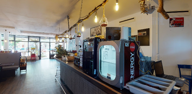 Fifty Fifty Burger Bar - Gastronomie und Hotellerie