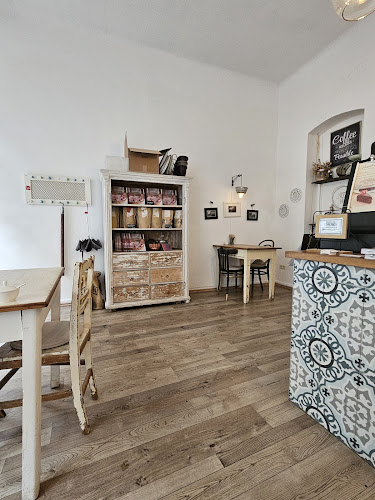 ausnahmsweise - Café für vegane, glutenfreie Kuchen - Wien